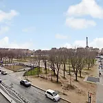 Pick A Flat\'S Apartment In Invalides - Rue De Constantine